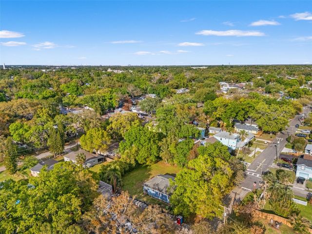 303 W JEAN STREET, Tampa, FL 33604