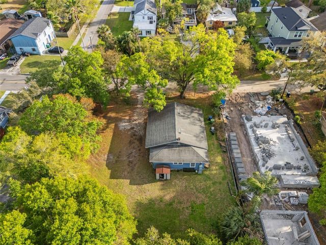 303 W JEAN STREET, Tampa, FL 33604