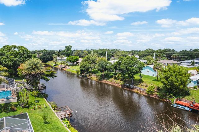 407 Joy Haven Drive, Sebastian, FL 32958