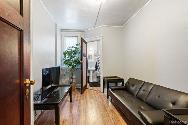 100 Chandler Street, Detroit, MI 48202