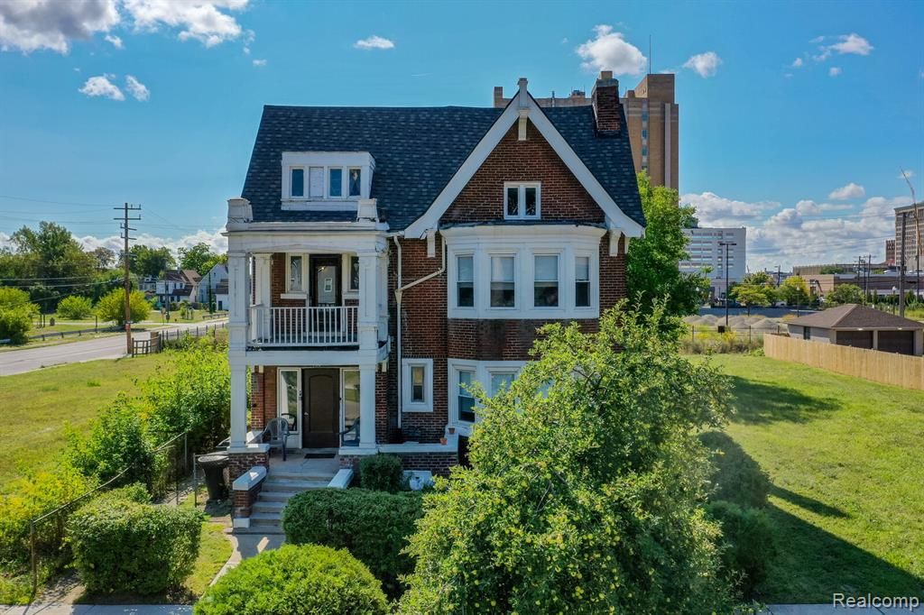 100 Chandler Street, Detroit, MI 48202