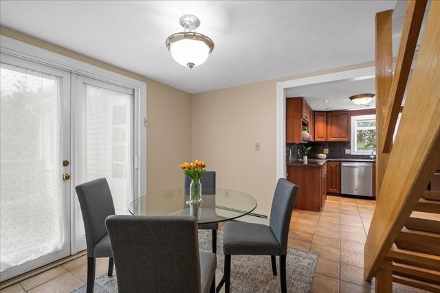 6 Brook Lane, Southborough, MA 01772