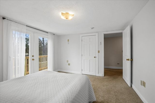 6 Brook Lane, Southborough, MA 01772