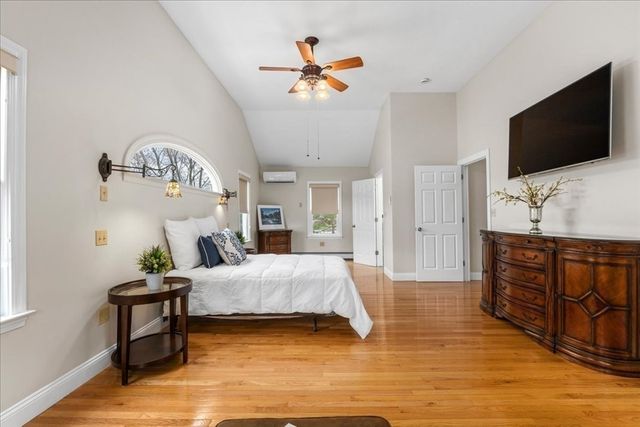 6 Brook Lane, Southborough, MA 01772