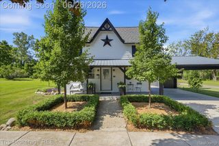 208 North Street, Holly Village, MI 48442