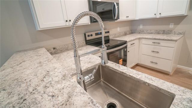 1709 Kathy Ann WAY, Carrollton, VA 23314