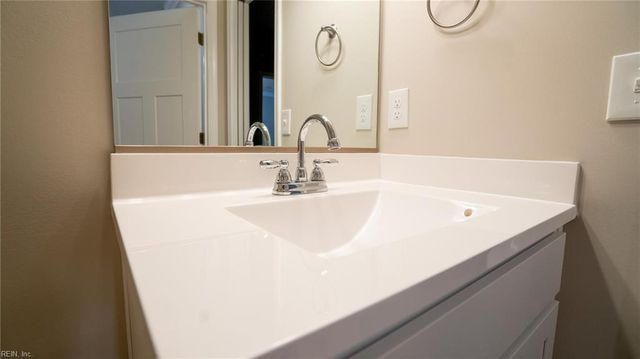 1709 Kathy Ann WAY, Carrollton, VA 23314