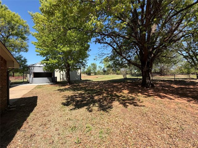 12009 Hope Road, Mustang, OK 73064