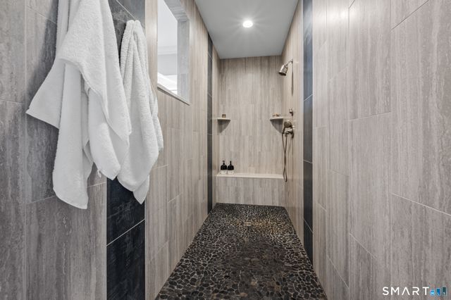 515 Cedar Ridge Drive, Glastonbury, CT 06033