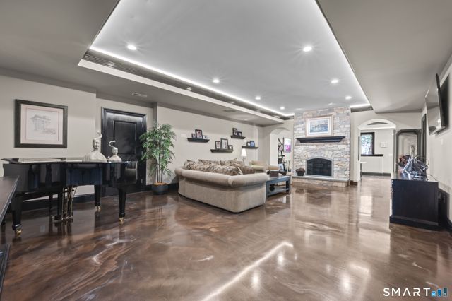 515 Cedar Ridge Drive, Glastonbury, CT 06033