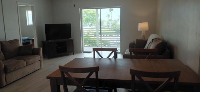 2616 Garden Drive N 303, Lake Worth Beach, FL 33461