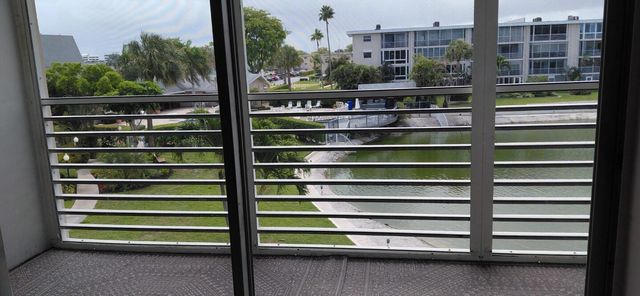 2616 Garden Drive N 303, Lake Worth Beach, FL 33461