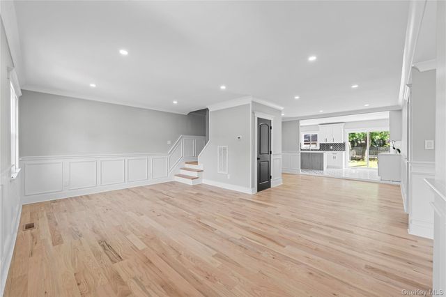 74 Lincoln Avenue, Islip Terrace, NY 11752