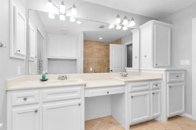 20984 White Oak Lane, Montgomery, TX 77316