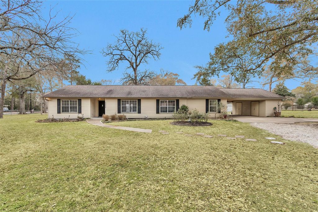 20984 White Oak Lane, Montgomery, TX 77316