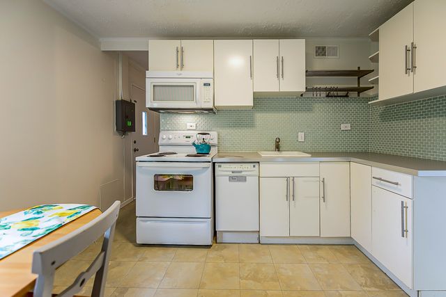 1932 Brock Court, Ann Arbor, MI 48104