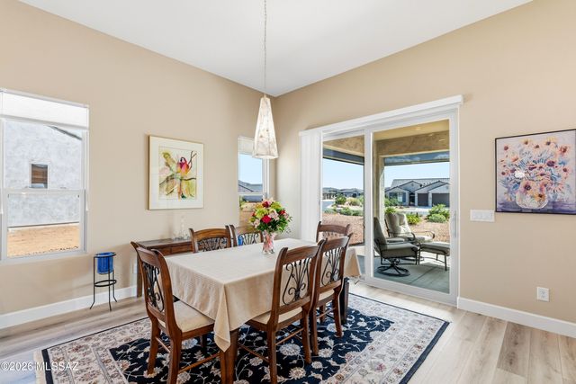 1780 E Wintergreen Drive, Green Valley, AZ 85614