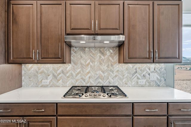 1780 E Wintergreen Drive, Green Valley, AZ 85614