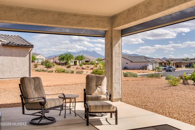 1780 E Wintergreen Drive, Green Valley, AZ 85614