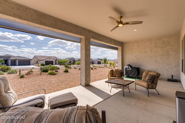 1780 E Wintergreen Drive, Green Valley, AZ 85614