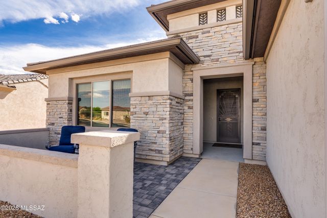 1780 E Wintergreen Drive, Green Valley, AZ 85614