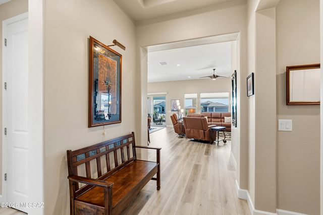 1780 E Wintergreen Drive, Green Valley, AZ 85614