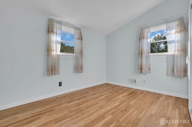 6 Pearl Road, East Brunswick, NJ 08816