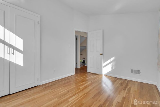 6 Pearl Road, East Brunswick, NJ 08816
