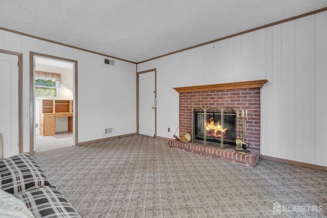 6 Pearl Road, East Brunswick, NJ 08816