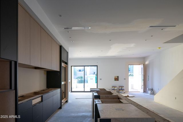 6934 E 1ST Street, Scottsdale, AZ 85251