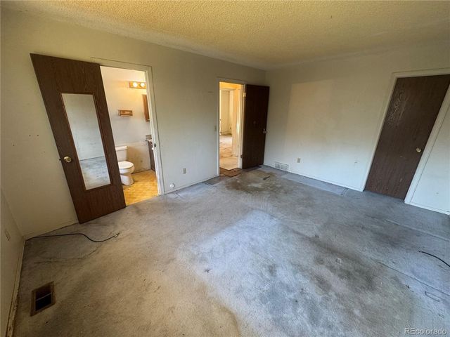 1156 S Cathay Street, Aurora, CO 80017