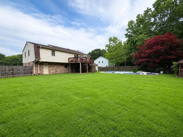 2861 RIDGE RD, Waldorf, MD 20603