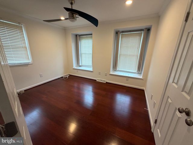 2861 RIDGE RD, Waldorf, MD 20603