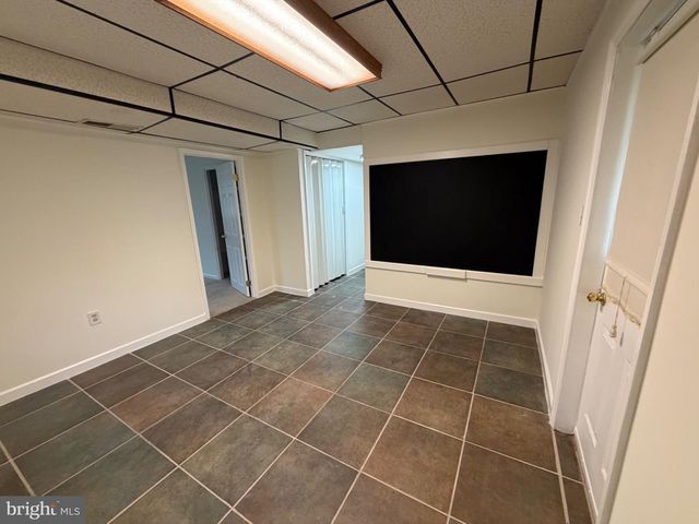 2861 RIDGE RD, Waldorf, MD 20603