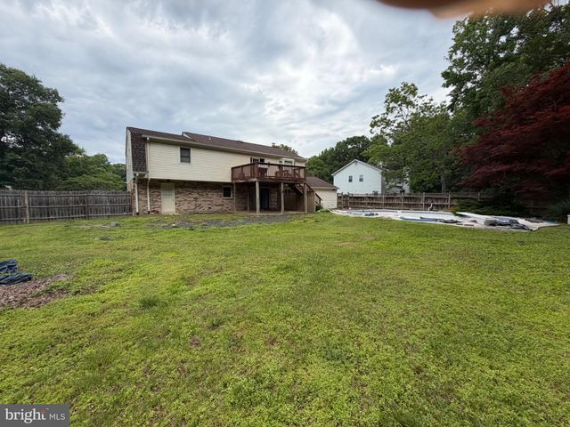 2861 RIDGE RD, Waldorf, MD 20603