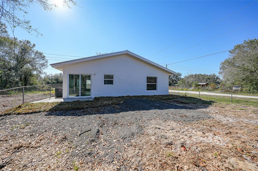 Image 28 of property listing at 3850 SE COUNTY ROAD 760A, Arcadia, FL 34266