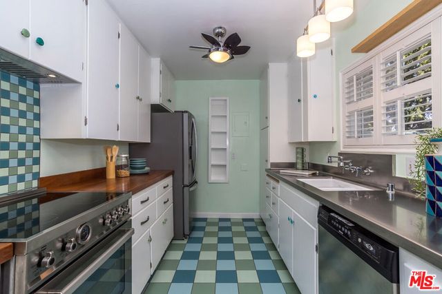5383 Village, Los Angeles, CA 90016