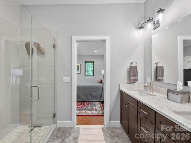 35 Macallan Lane, Asheville, NC 28805