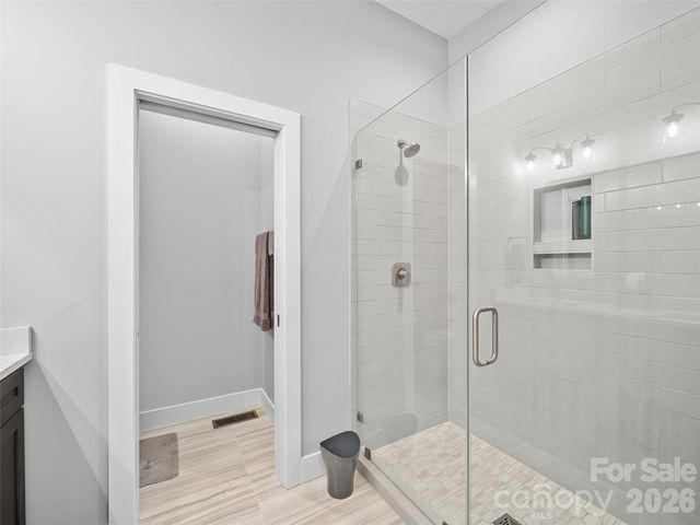 35 Macallan Lane, Asheville, NC 28805