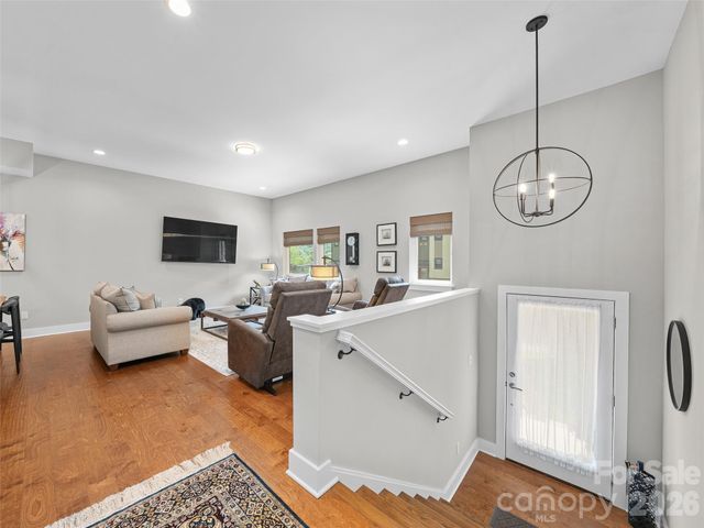 35 Macallan Lane, Asheville, NC 28805