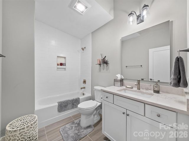 35 Macallan Lane, Asheville, NC 28805