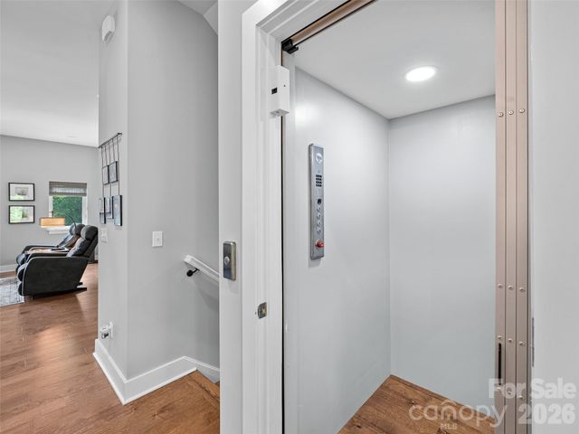 35 Macallan Lane, Asheville, NC 28805