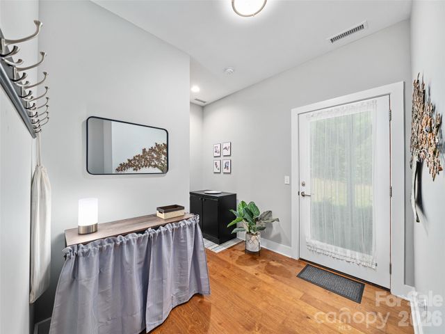 35 Macallan Lane, Asheville, NC 28805