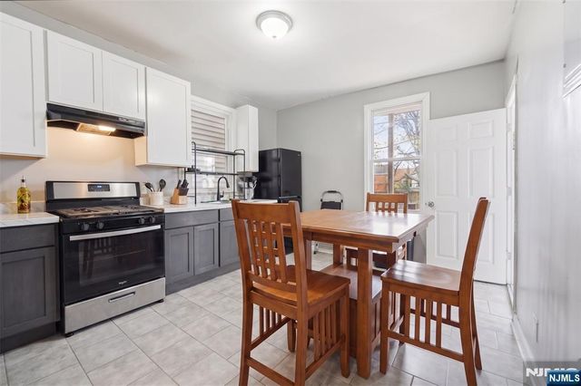 647 19th Street, Newark, NJ 07103