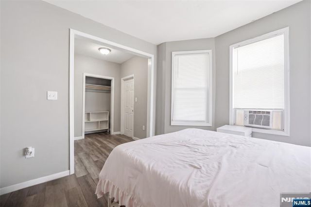 647 19th Street, Newark, NJ 07103