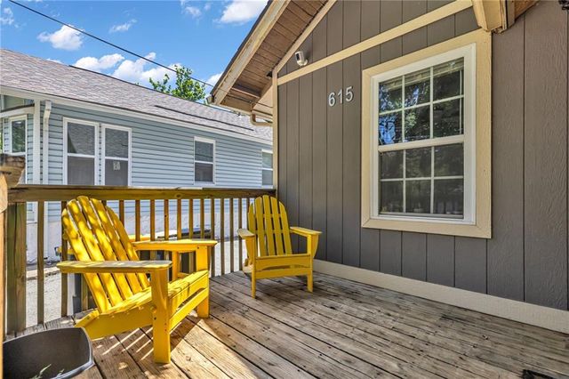 615 W 77th Street, Kansas City, MO 64114
