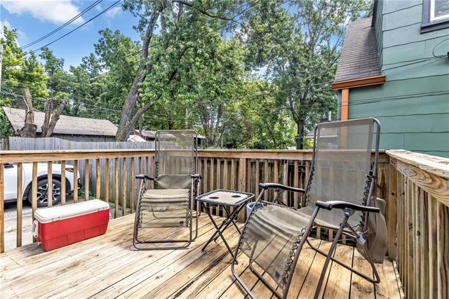 615 W 77th Street, Kansas City, MO 64114