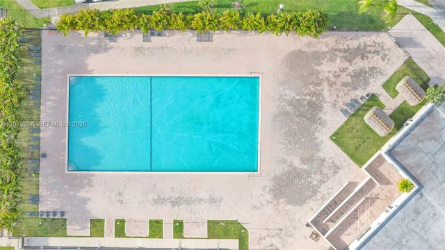 8500 SW 133rd Ave Road 302, Miami, FL 33183
