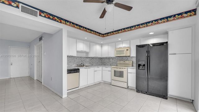 8500 SW 133rd Ave Road 302, Miami, FL 33183