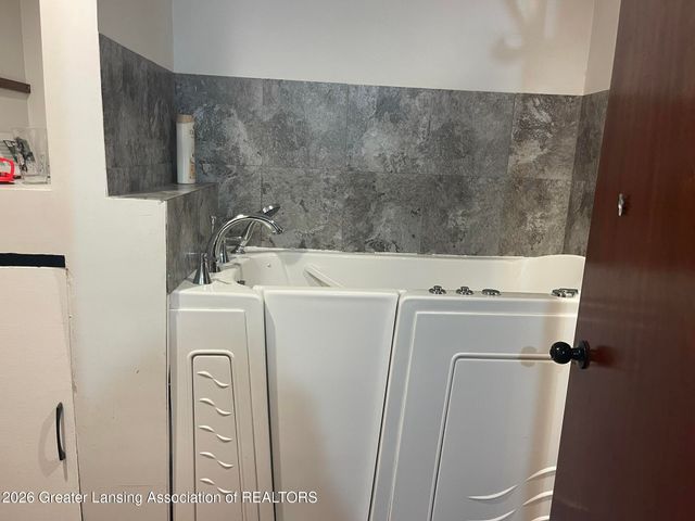 8177 E Eaton Highway, Mulliken, MI 48861